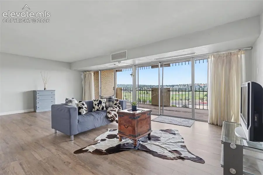 411 Lakewood Circle #A906, Colorado Springs, CO 80910 - #3