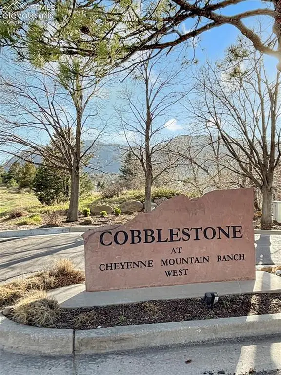 422 Cobblestone Drive, Colorado Springs, CO 80906 - #2