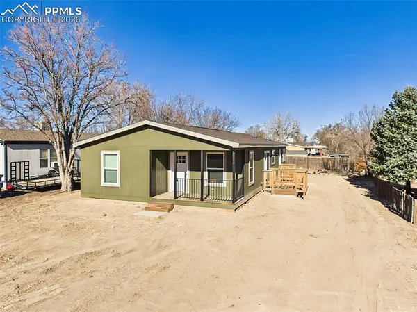 105 E Cellini Drive, Pueblo, CO 81007