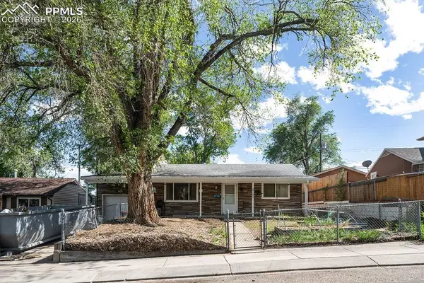 2101 Salt Drive, Colorado Springs, CO 80910