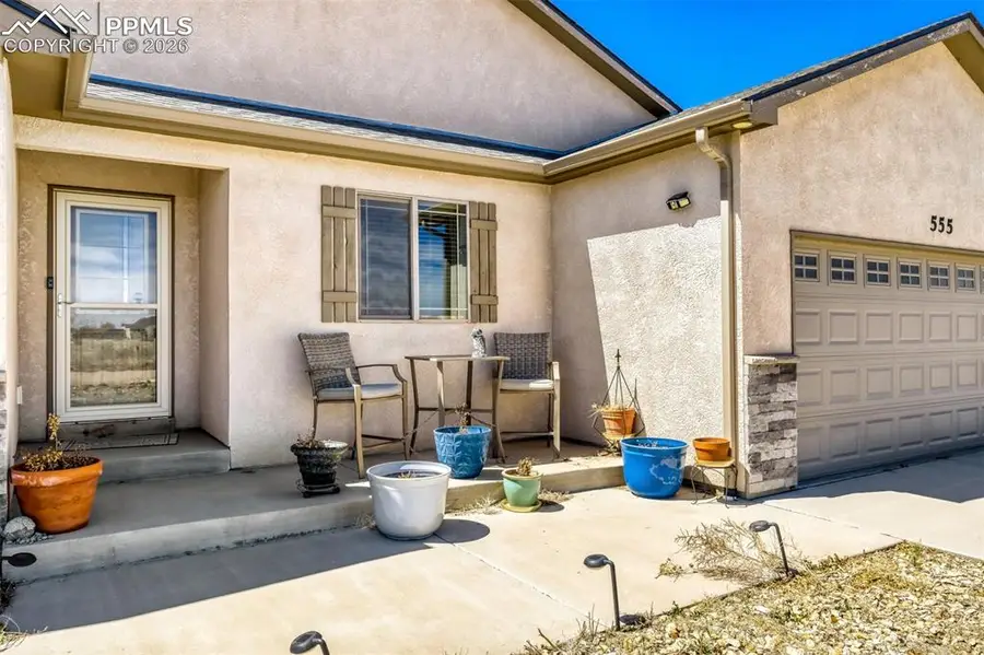 555 N Verbena Drive, Pueblo, CO 81007 - #2