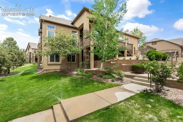 1992 London Carriage Grove, Colorado Springs, CO 80920