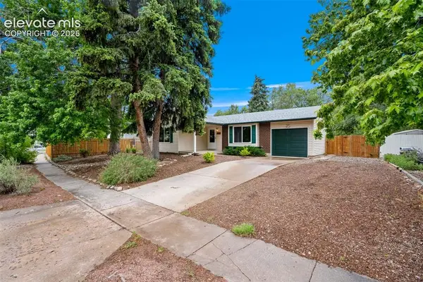 1022 Moffat Circle, Colorado Springs, CO 80915