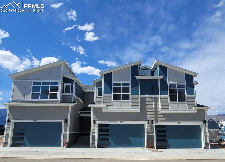 718 Belleza View, Colorado Springs, CO 80907 - #2