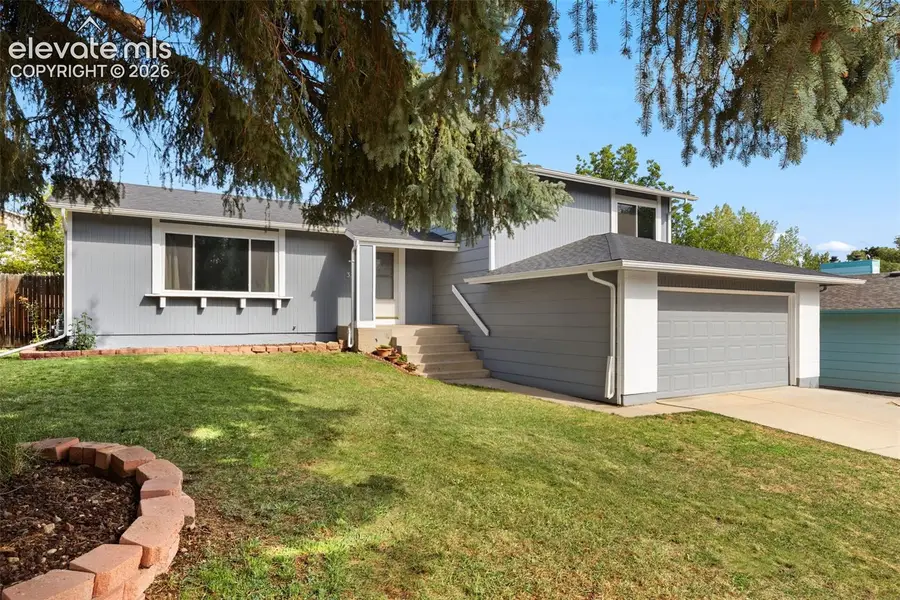 3240 Blue Mountain Way, Colorado Springs, CO 80906 - #2
