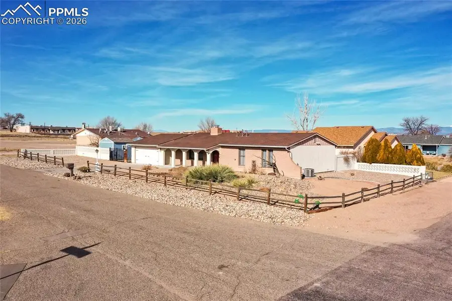 95 E Idaho Springs Drive, Pueblo, CO 81007 - #2