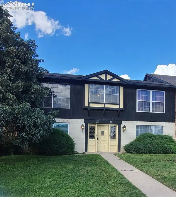 2902 Airport Road #204, Colorado Springs, CO 80910