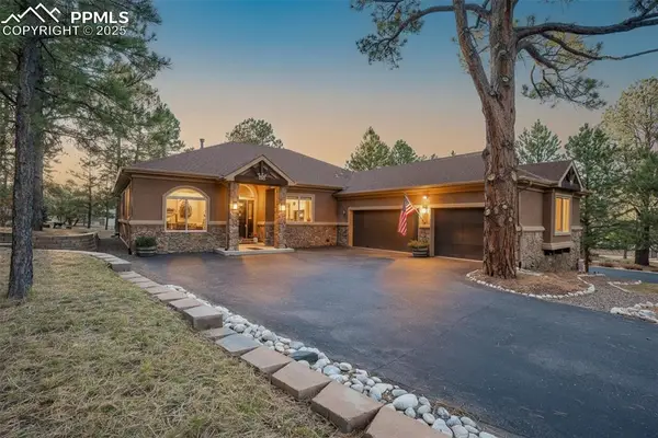 670 Independence Drive, Larkspur, CO 80118