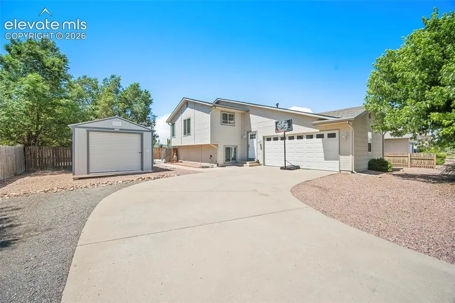34 E Bonanza Drive, Pueblo, CO 81007 - #2