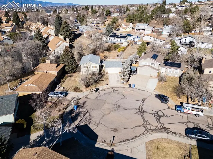 5120 Smokehouse Lane, Colorado Springs, CO 80917 - Image #2
