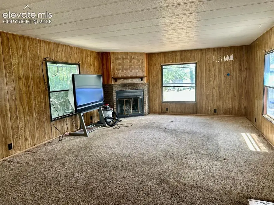 813 S Byrd Street, Pueblo West, CO 81007 - #3