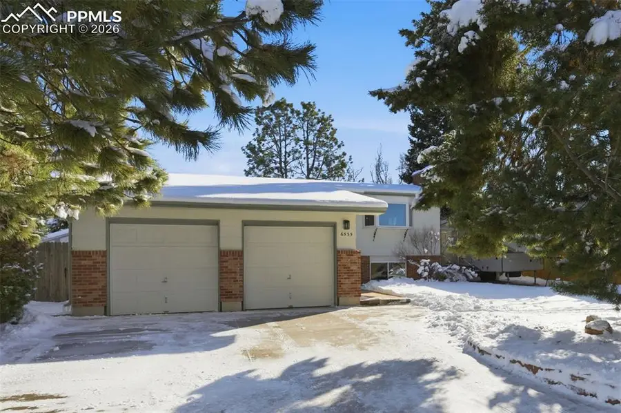 6535 Wicklow Circle, Colorado Springs, CO 80918 - #2