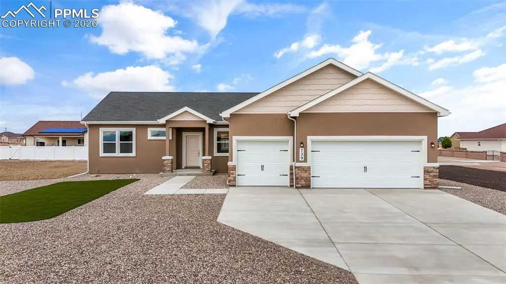 729 E Campbell Lane, Pueblo West, CO 81007 - #1