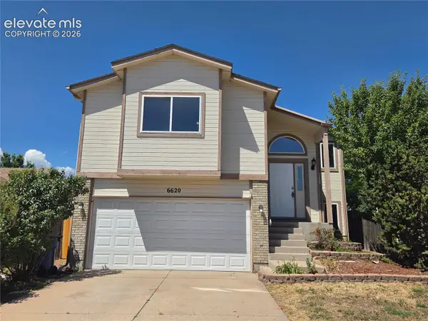 6620 Oakwood Boulevard, Colorado Springs, CO 80923