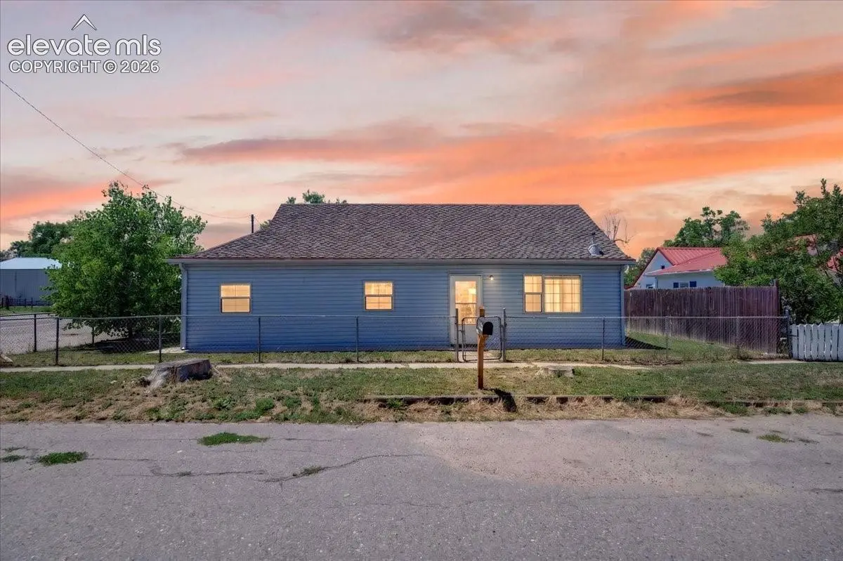 505 2nd Avenue, Deer Trail, CO 80105 - #1