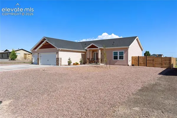 981 E Blackstone Drive, Pueblo, CO 81007