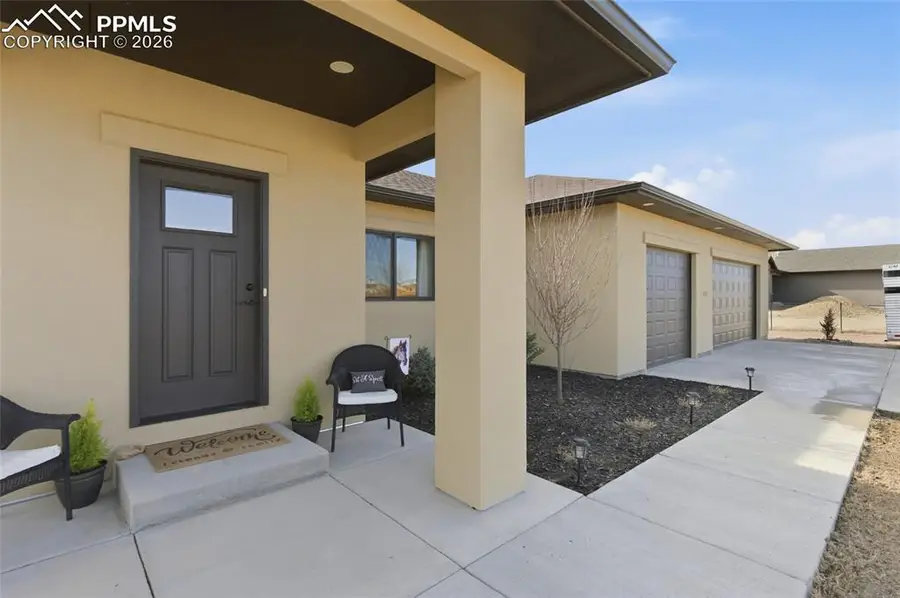 748 E Heron Drive, Pueblo, CO 81007 - Image #2