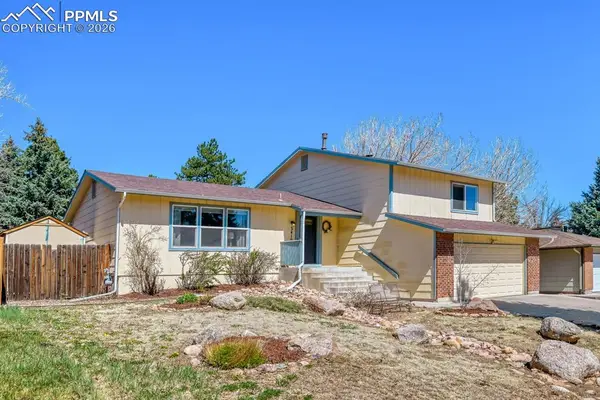 3410 E Oak Creek Drive, Colorado Springs, CO 80906