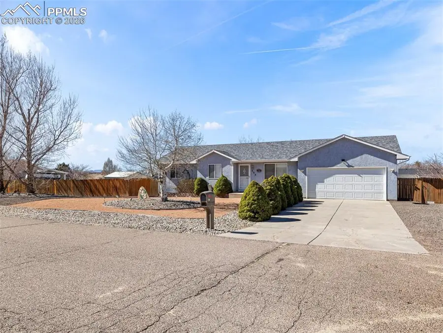 735 S Sterling Drive, Pueblo, CO 81007 - #2