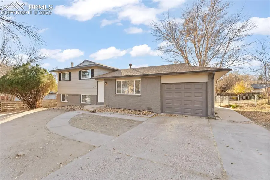 906 N Chelton Road, Colorado Springs, CO 80909 - Image #2