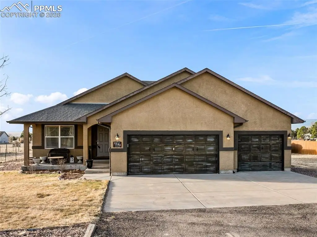 1140 W Shenandoah Drive, Pueblo, CO 81007 - #1