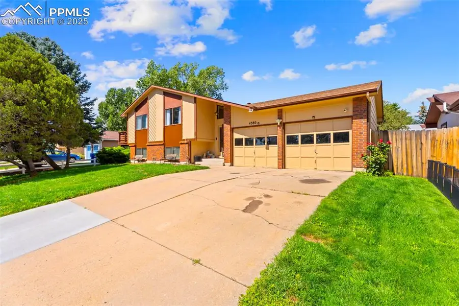 4380 Saddlewood Drive, Colorado Springs, CO 80918 - Image #2