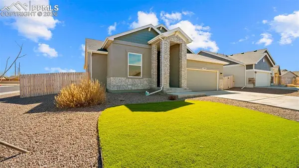 2402 Sunrise Lane, Pueblo, CO 81008