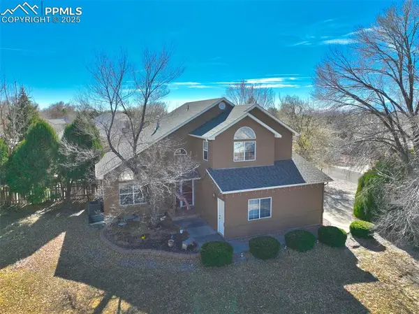 490 W Fairway Drive, Pueblo, CO 81007