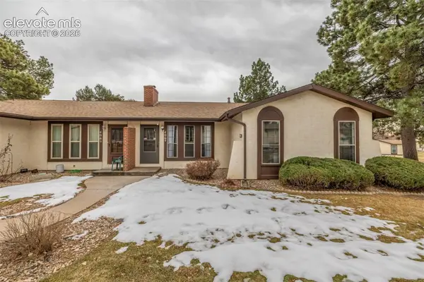 406 Valley Hi Circle #B, Colorado Springs, CO 80910