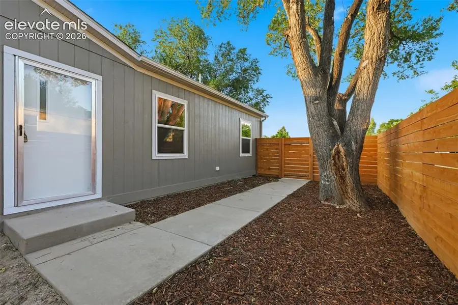 281 E Stewart Drive, Pueblo, CO 81007 - #3