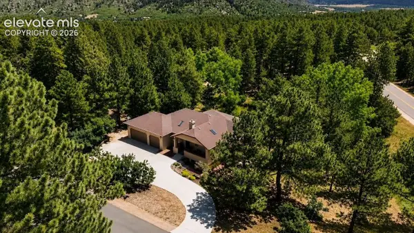 7524 Engineers Court, Larkspur, CO 80118