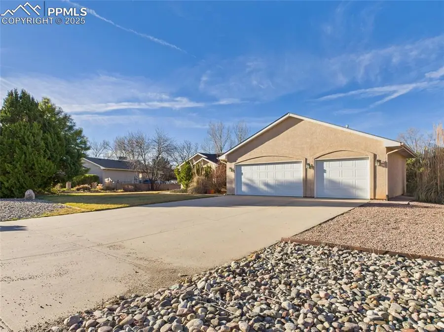 331 S Nicklaus Drive, Pueblo West, CO 81007 - Image #2