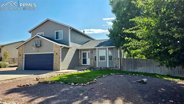 110 W Blakeland Drive, Pueblo, CO 81007
