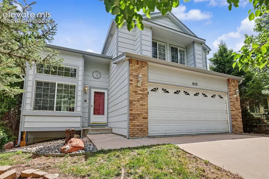 652 Welsh Circle, Colorado Springs, CO 80916 - #3