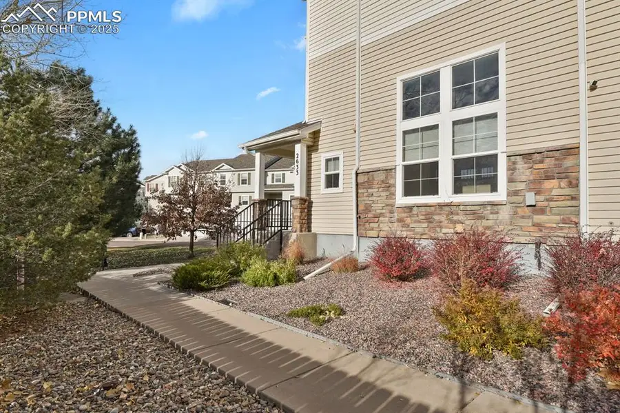 2633 Stonecrop Ridge Grove, Colorado Springs, CO 80910 - Image #2