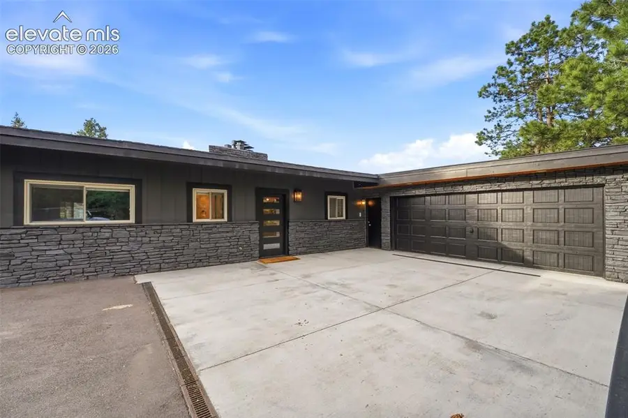 17 Pine Road, Colorado Springs, CO 80906 - #3
