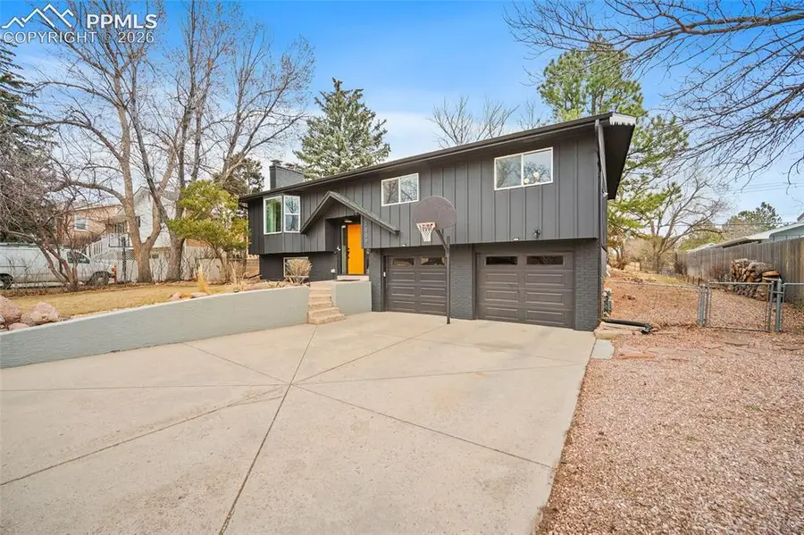 1009 Panorama Drive, Colorado Springs, CO 80904 - #3