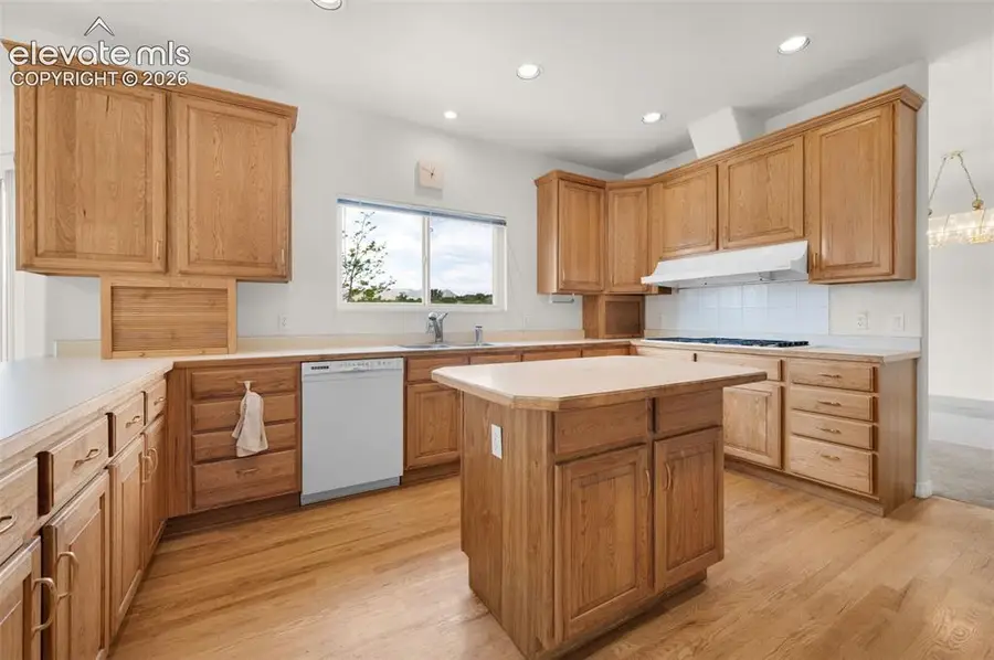 3330 Muirfield Drive, Colorado Springs, CO 80907 - #3