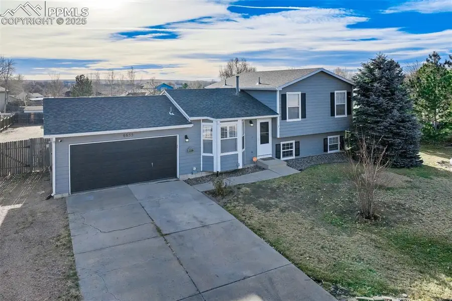 6655 Weeping Willow Drive, Colorado Springs, CO 80925 - Image #2