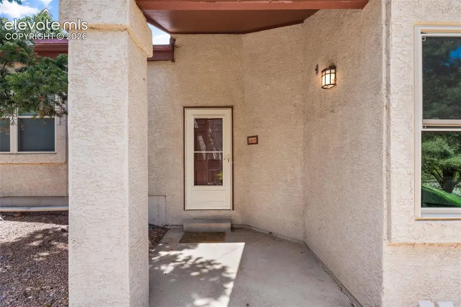 640 Autumn Crest Circle #B, Colorado Springs, CO 80919 - #2