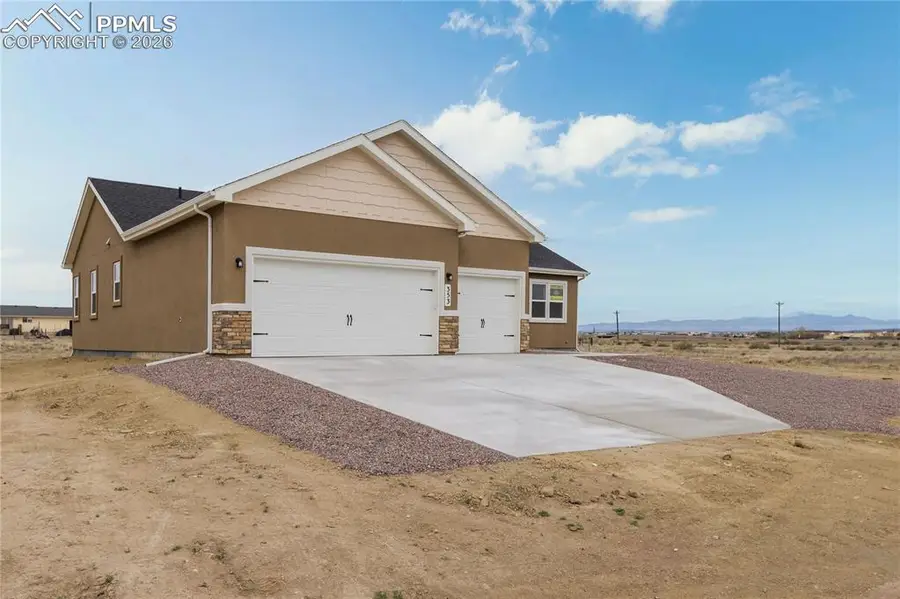 353 S Ashford Drive, Pueblo, CO 81007 - #2