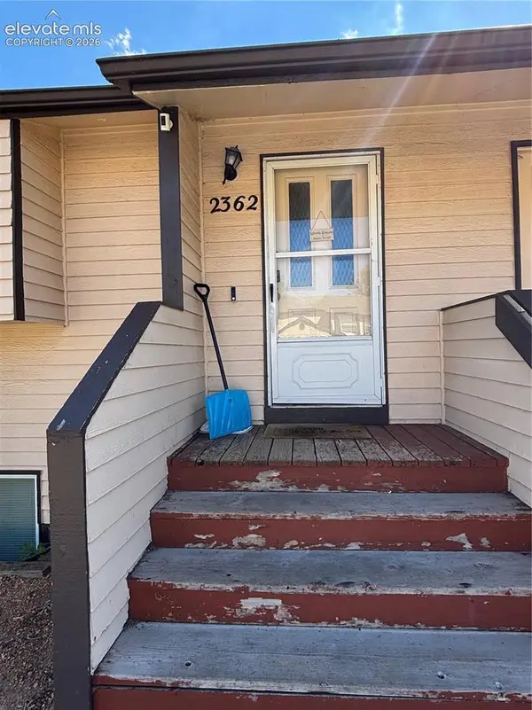 2362 Lexington Village Lane, Colorado Springs, CO 80916