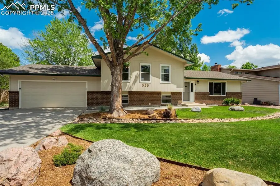 535 Silver Spring Circle, Colorado Springs, CO 80919 - Image #2