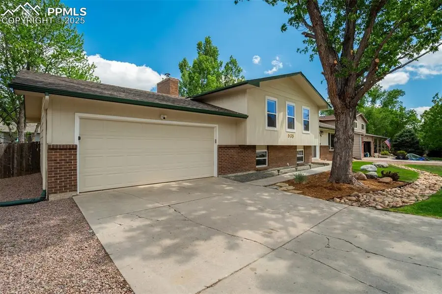 535 Silver Spring Circle, Colorado Springs, CO 80919 - Image #3