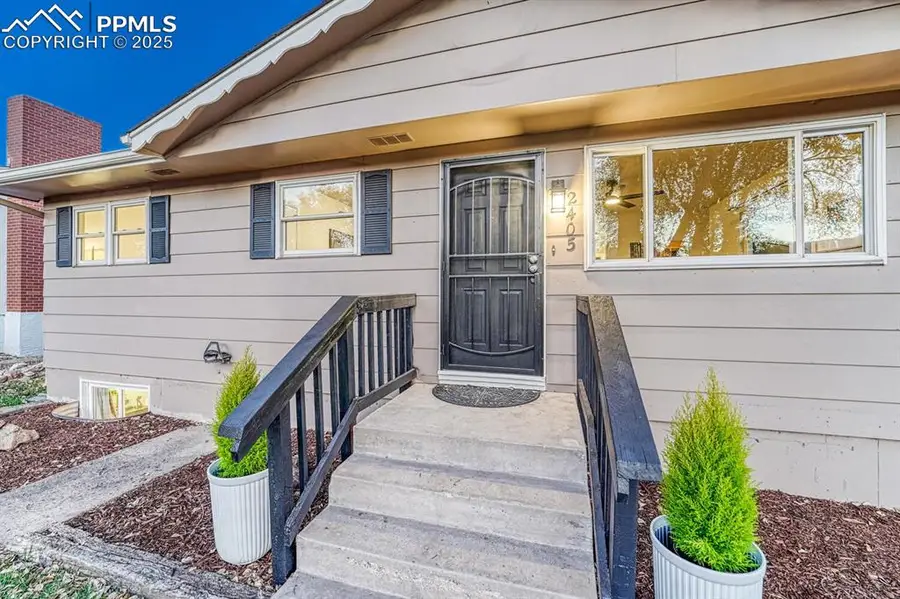 2405 N Chestnut Street, Colorado Springs, CO 80907 - Image #3