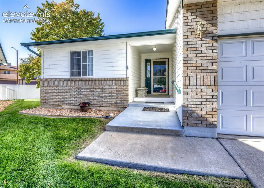 10 Nona Brooks Drive #V, Pueblo, CO 81005 - #2
