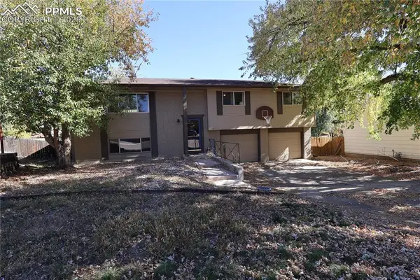 1623 James Circle, Colorado Springs, CO 80915