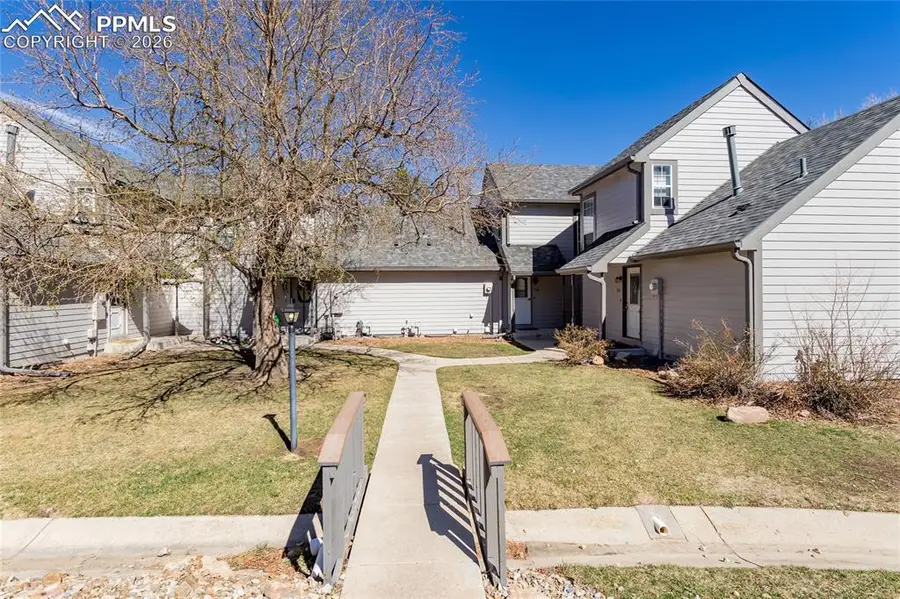 316 Cobblestone Drive, Colorado Springs, CO 80906 - #3