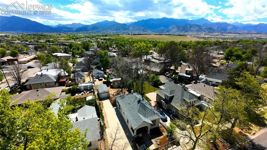 911 W Pikes Peak Avenue, Colorado Springs, CO 80905 - #3