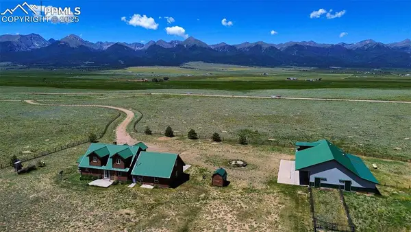 207 Howe Road, Westcliffe, CO 81252